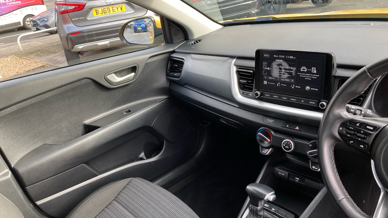 Used Kia Stonic 2022 for sale - 77689132: Photo 14