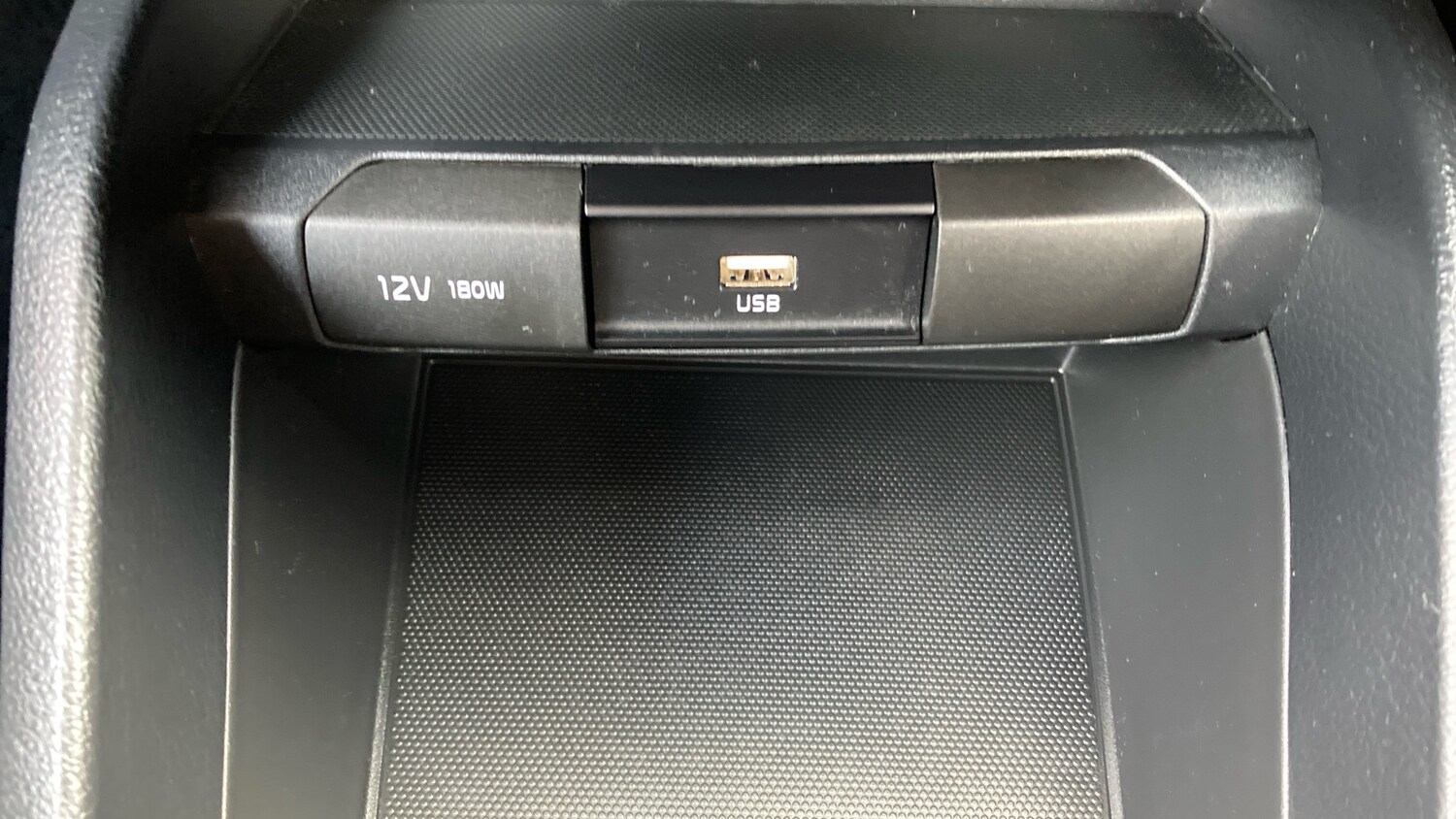 Used Kia Stonic 2022 for sale - 77689132: Photo 21