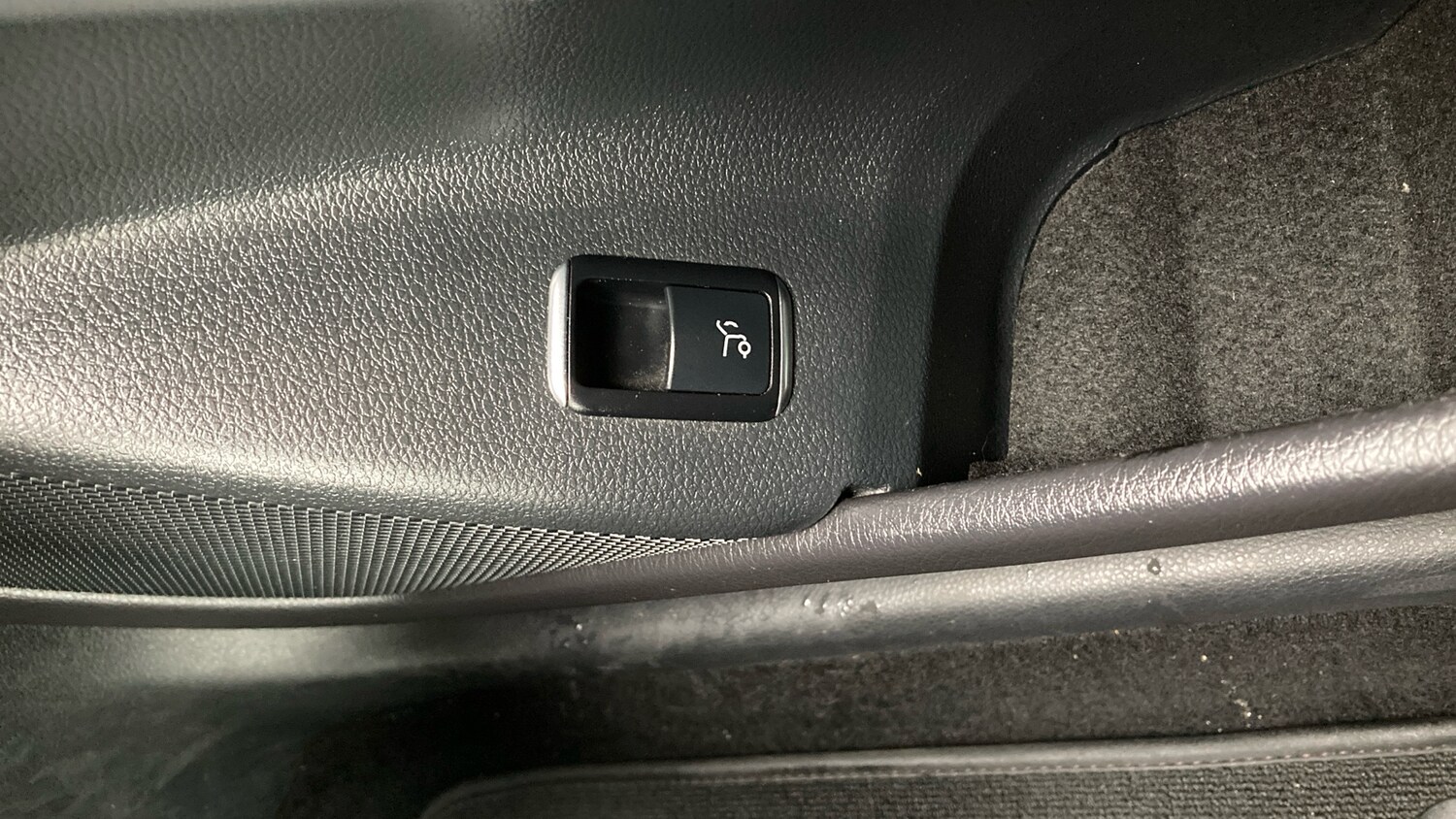 Used Mercedes-Benz GLA 2016 for sale - 77774367: Photo 32