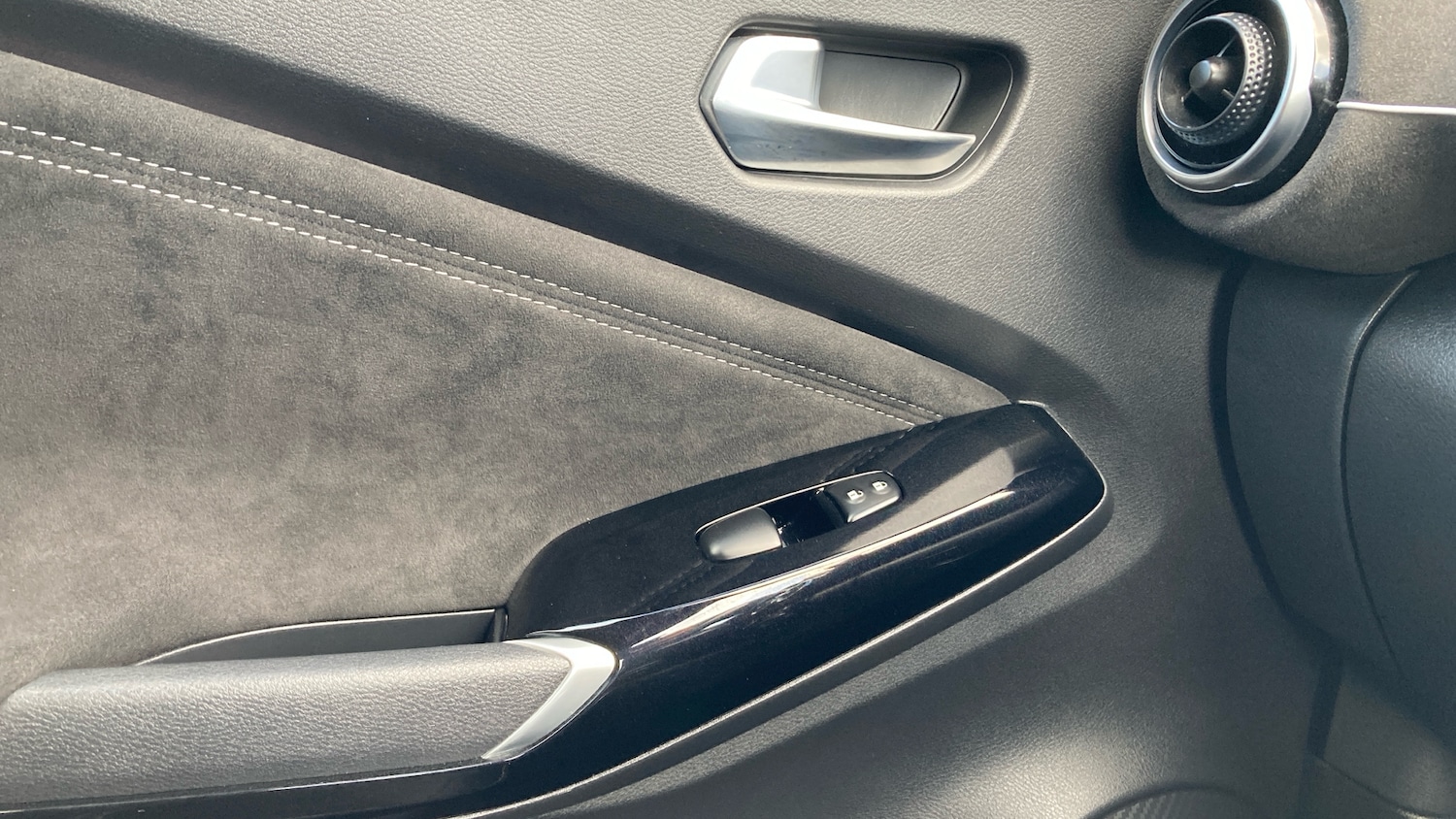 Used Nissan Juke 2023 for sale - 78166083: Photo 33