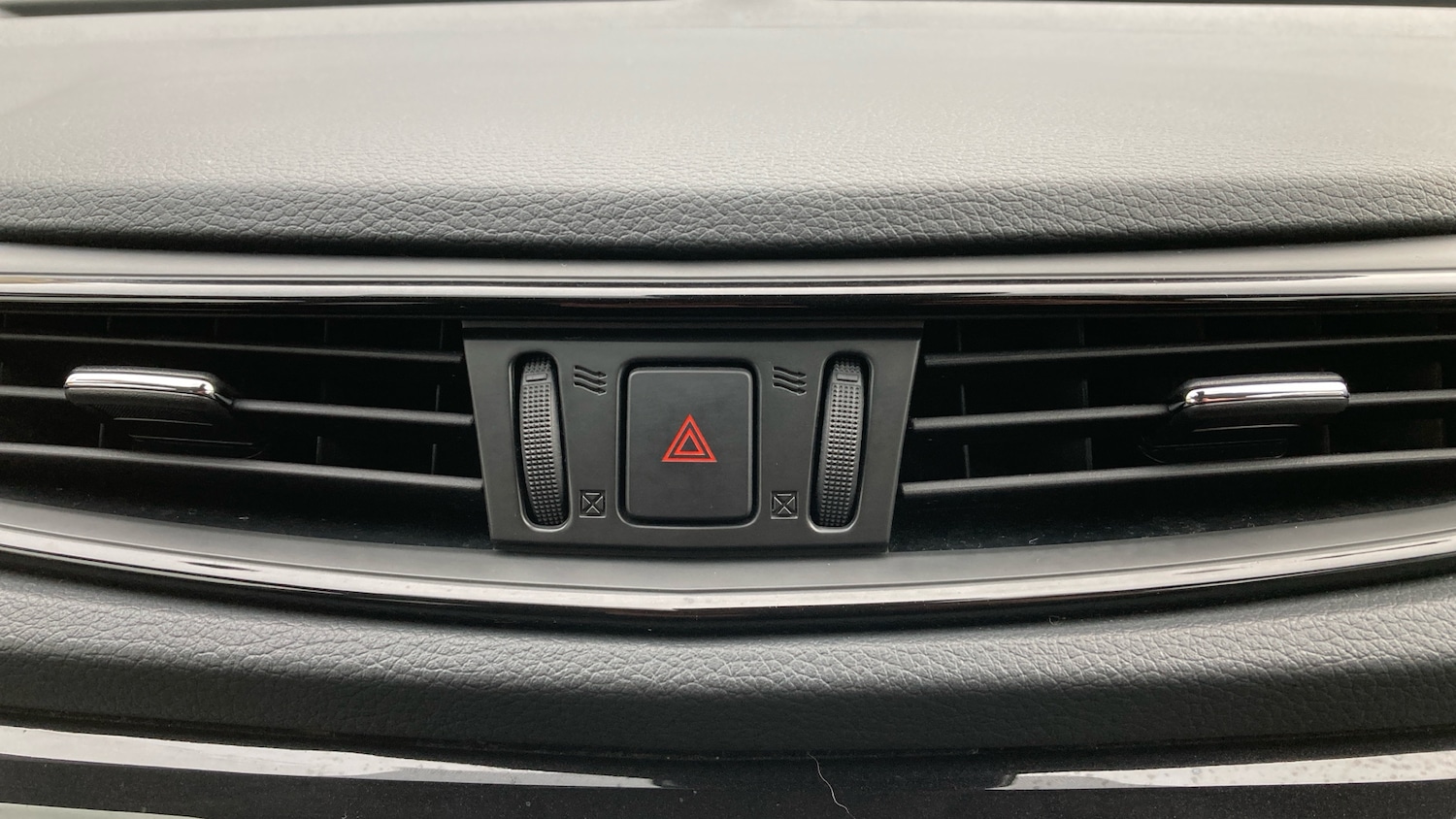 Used Nissan X-Trail 2020 for sale - 76627739: Photo 23