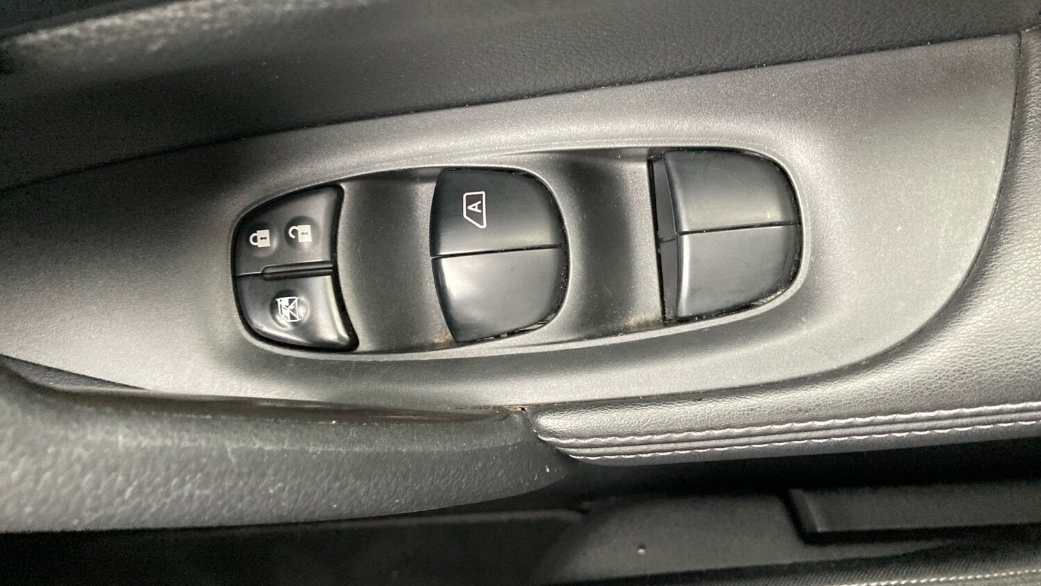 Used Nissan X-Trail 2020 for sale - 76627739: Photo 36