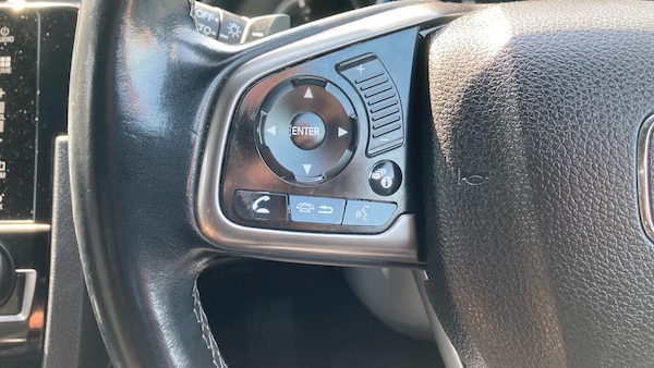Used Honda Civic 2018 for sale - 76284459: Photo 26
