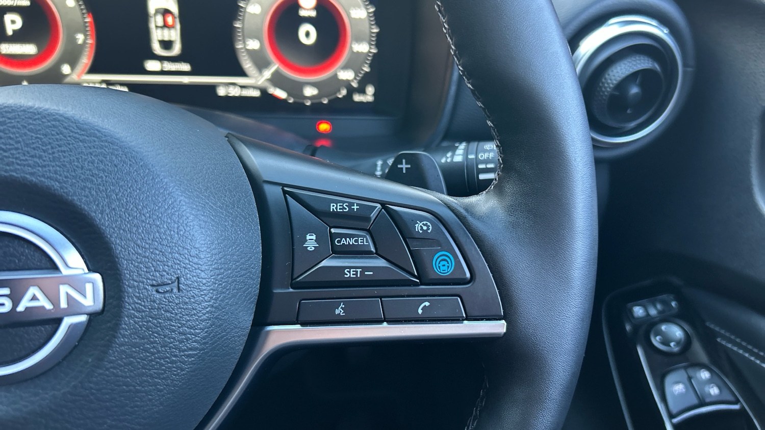 Used Nissan Juke 2024 for sale - 77063829: Photo 30