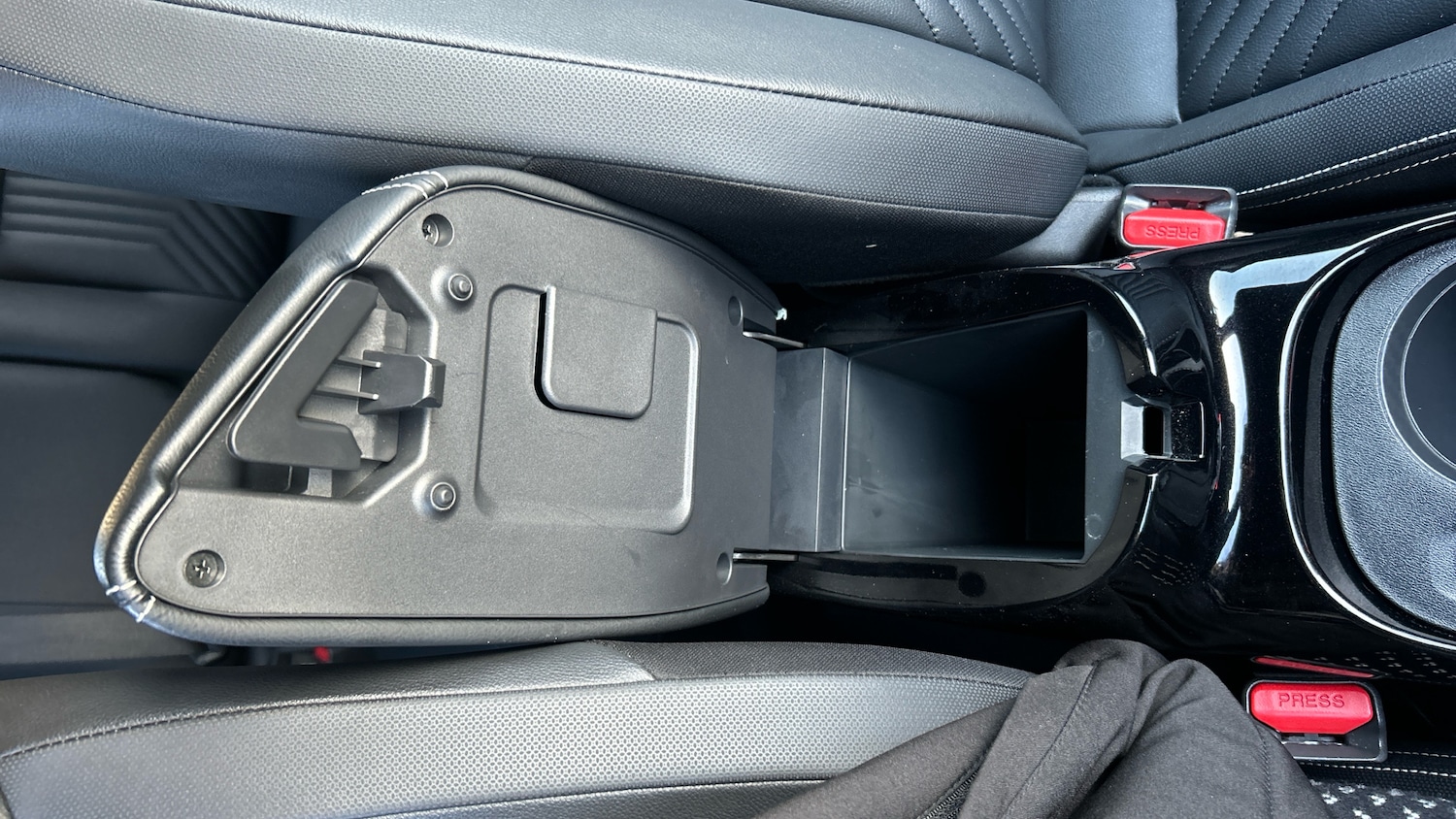 Used Nissan Juke 2024 for sale - 77063829: Photo 44