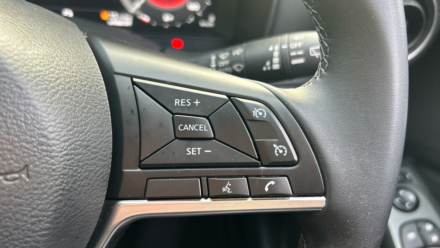 Used Nissan Juke 2024 for sale - 77046127: Photo 33