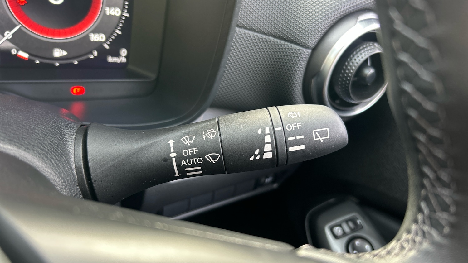 Used Nissan Juke 2024 for sale - 77046127: Photo 35