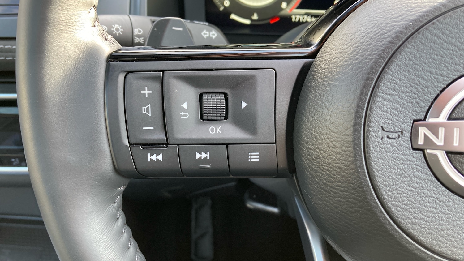 Used Nissan Qashqai 2024 for sale - 77729702: Photo 32