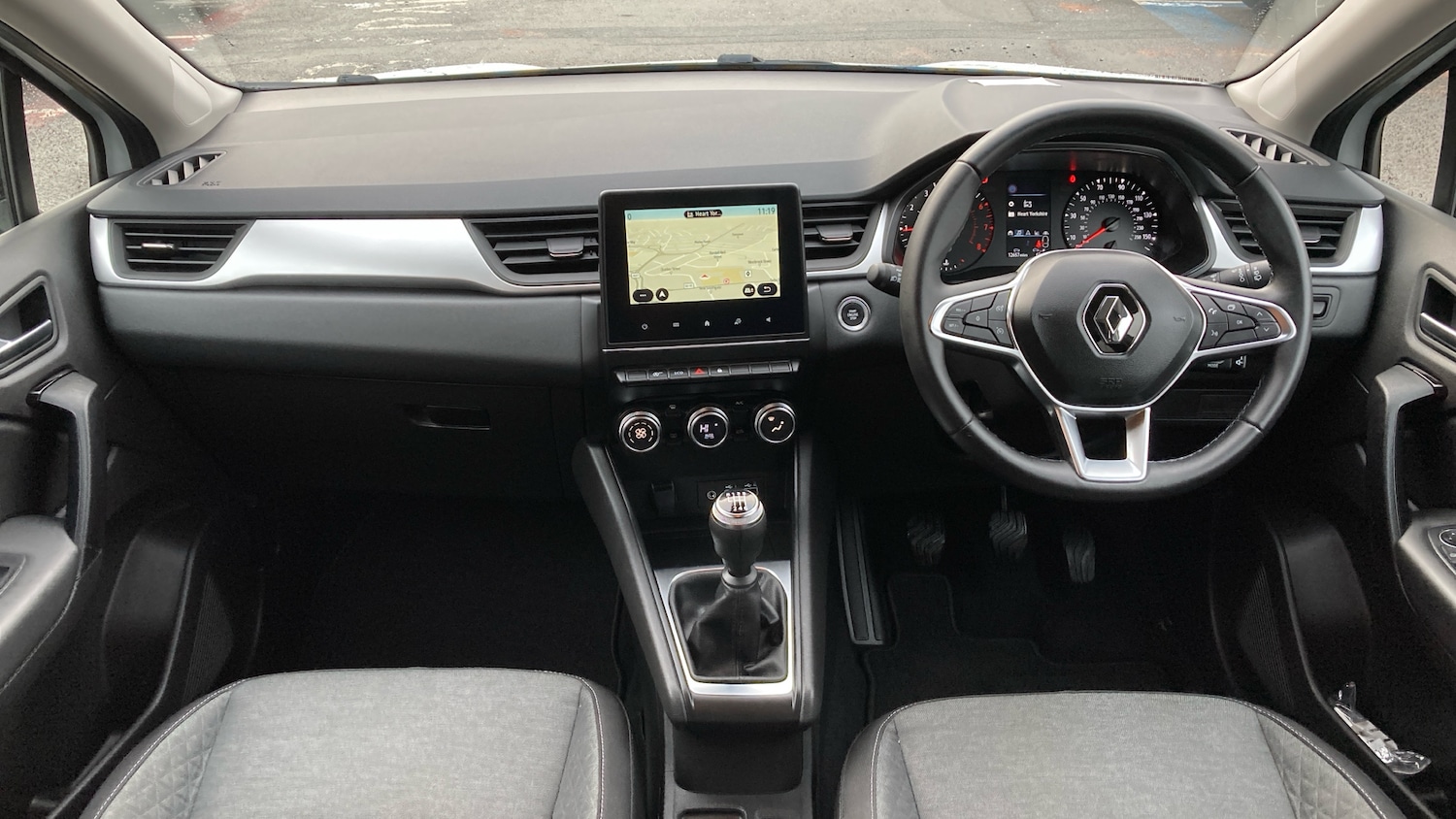 Used Renault Captur 2023 for sale - 77103987: Photo 10