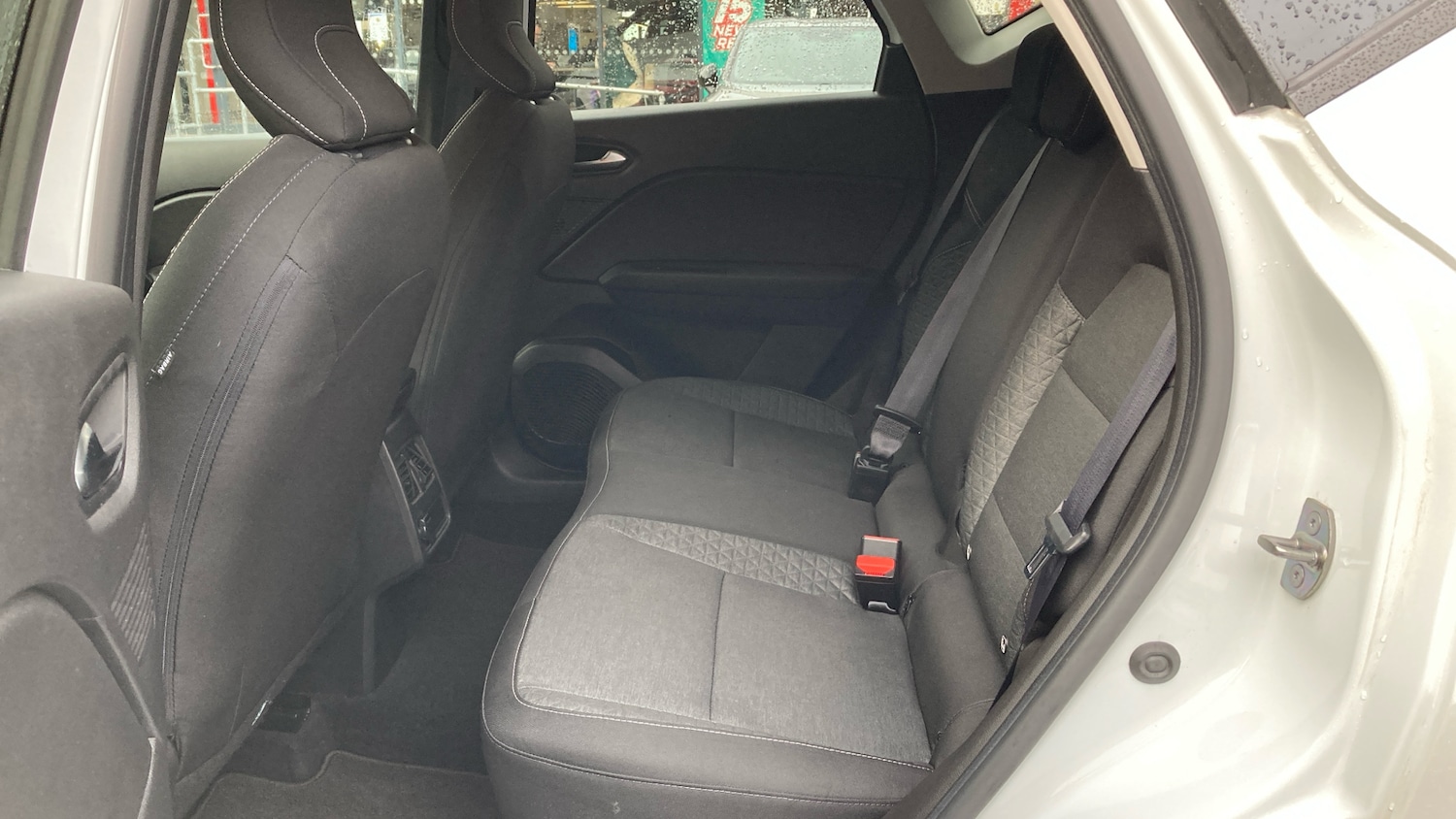 Used Renault Captur 2023 for sale - 77103987: Photo 16