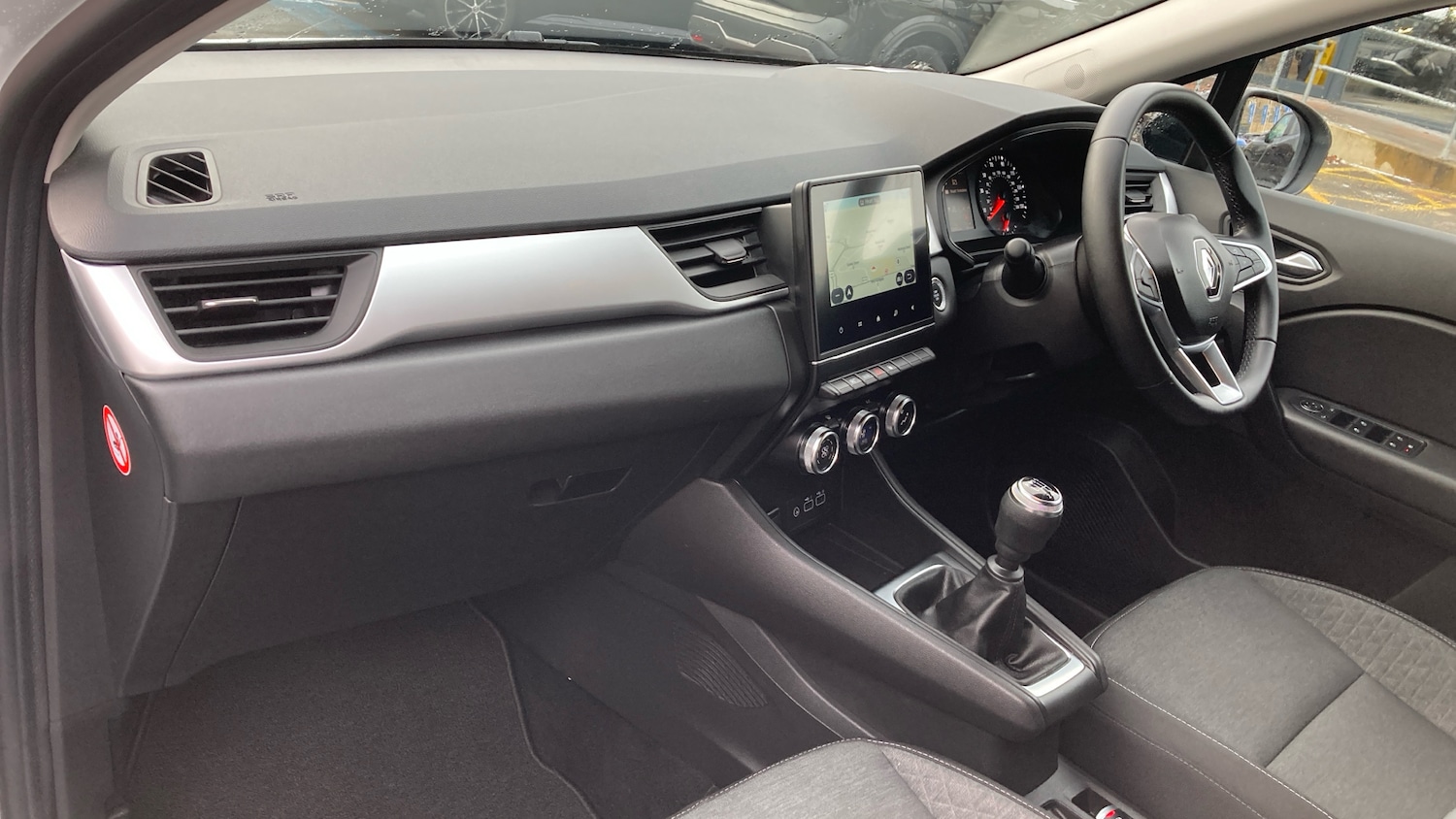 Used Renault Captur 2023 for sale - 77103987: Photo 9