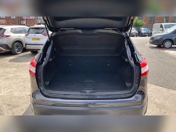 Used Nissan Qashqai 2017 for sale - 79368005: Photo