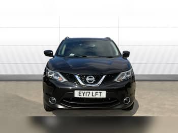 Used Nissan Qashqai 2017 for sale - 79864944: Photo