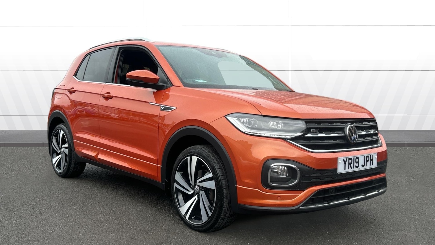Used Volkswagen T-Cross 2019 for sale - 77054855: Photo 1