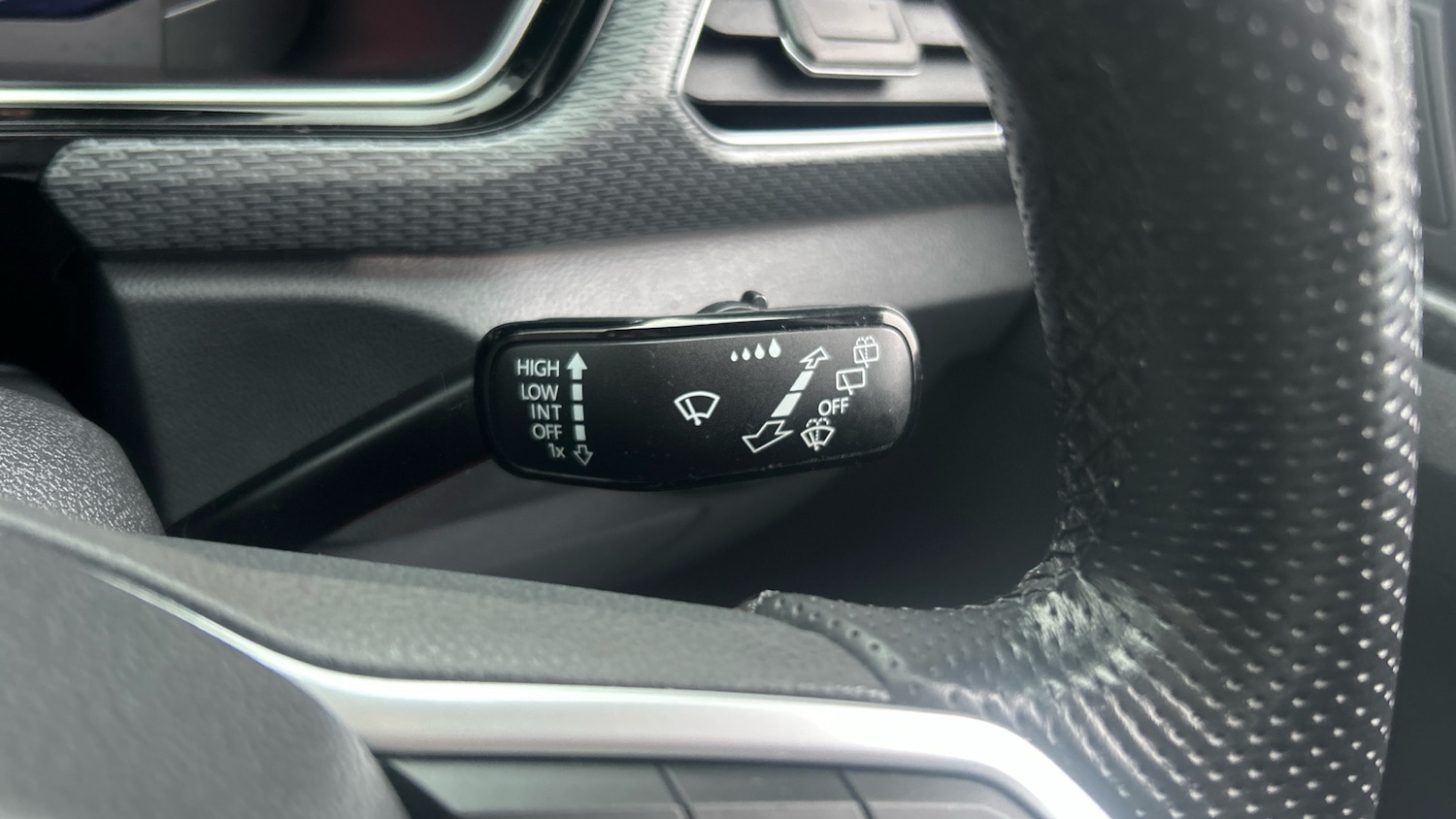 Used Volkswagen T-Cross 2019 for sale - 77054855: Photo 42