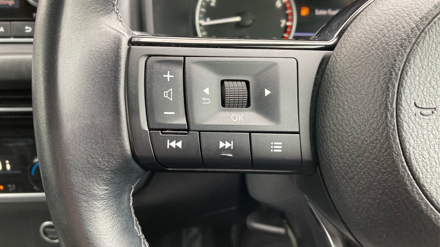 Used Nissan Qashqai 2021 for sale - 76159899: Photo 28