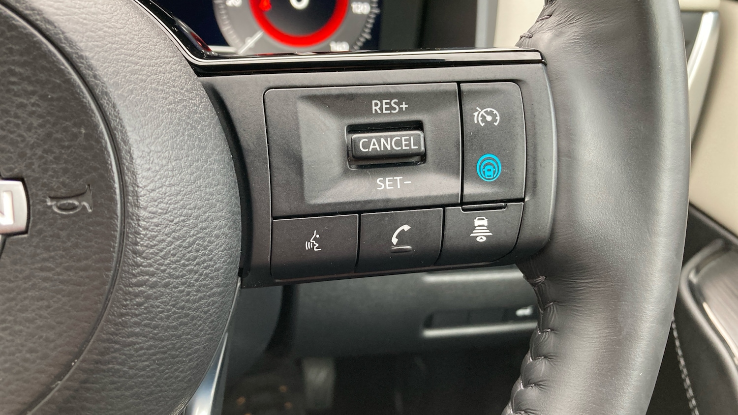 Used Nissan Qashqai 2024 for sale - 76159849: Photo 37