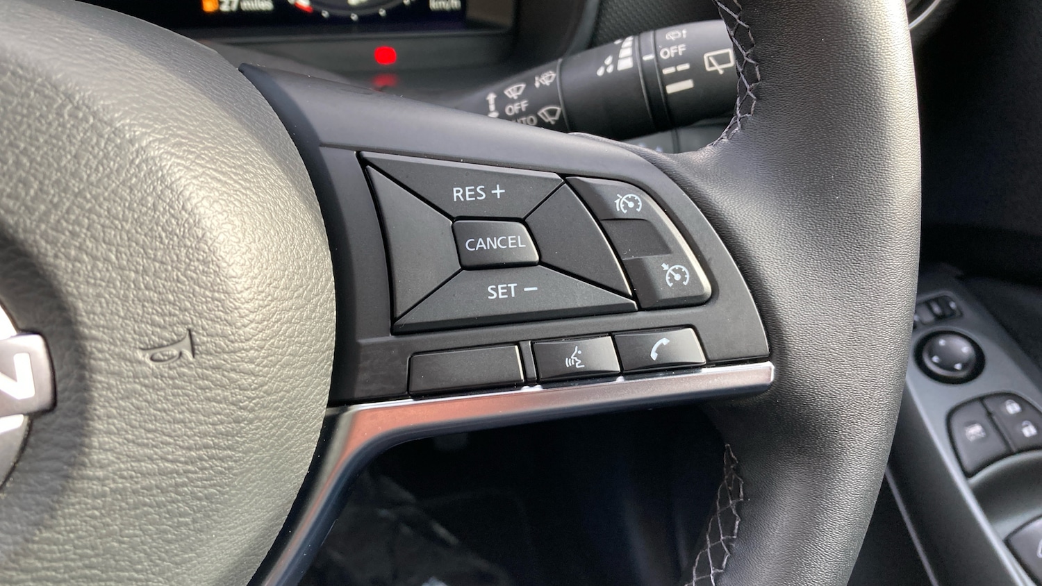 Used Nissan Juke 2024 for sale - 77653543: Photo 30