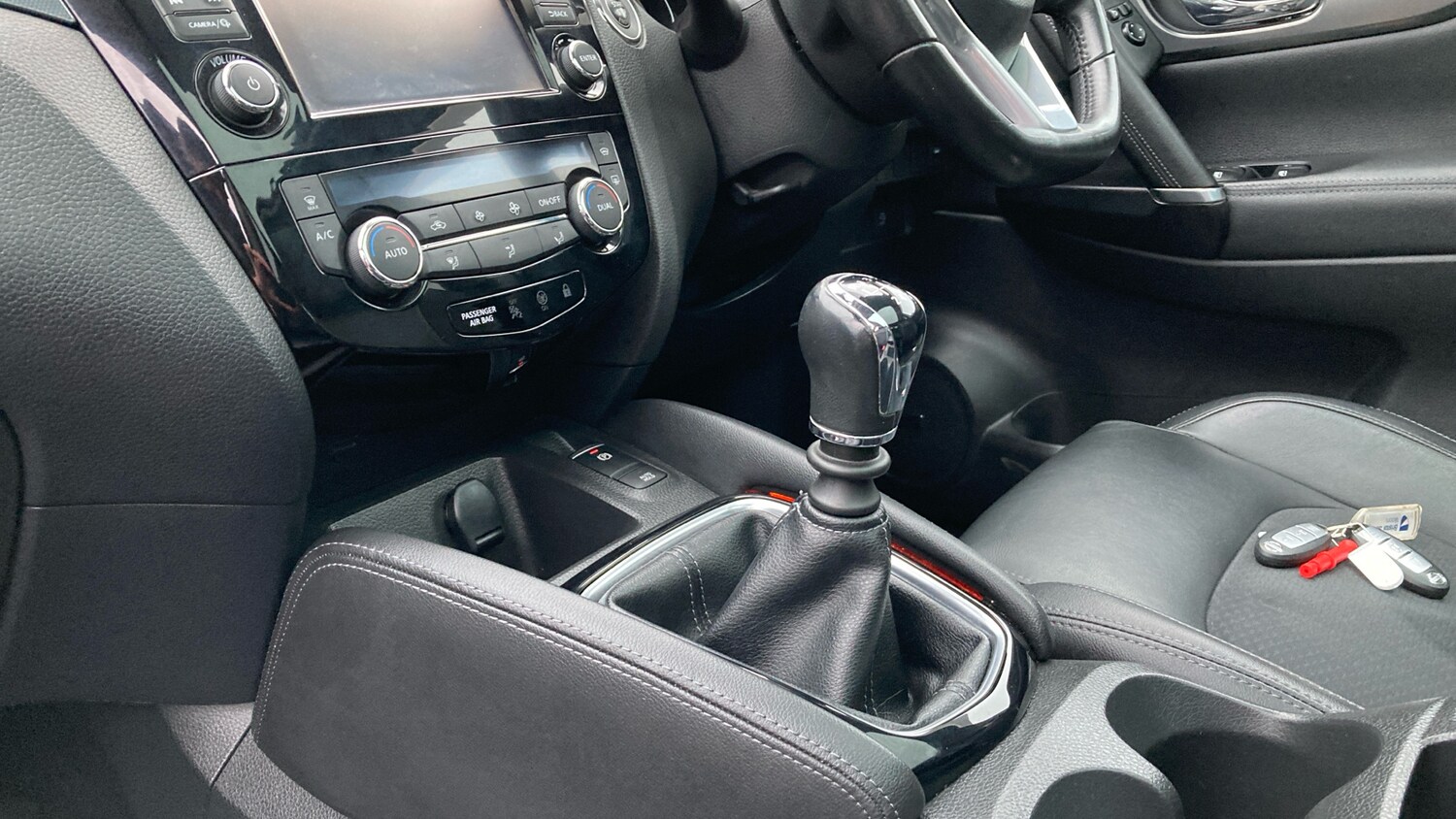 Used Nissan Qashqai 2017 for sale - 77578647: Photo 13