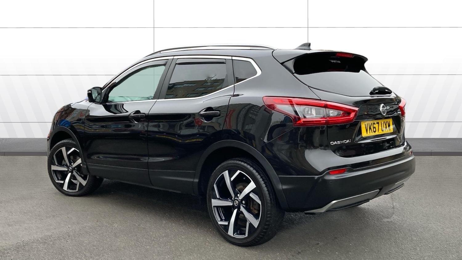Used Nissan Qashqai 2017 for sale - 77578647: Photo 2