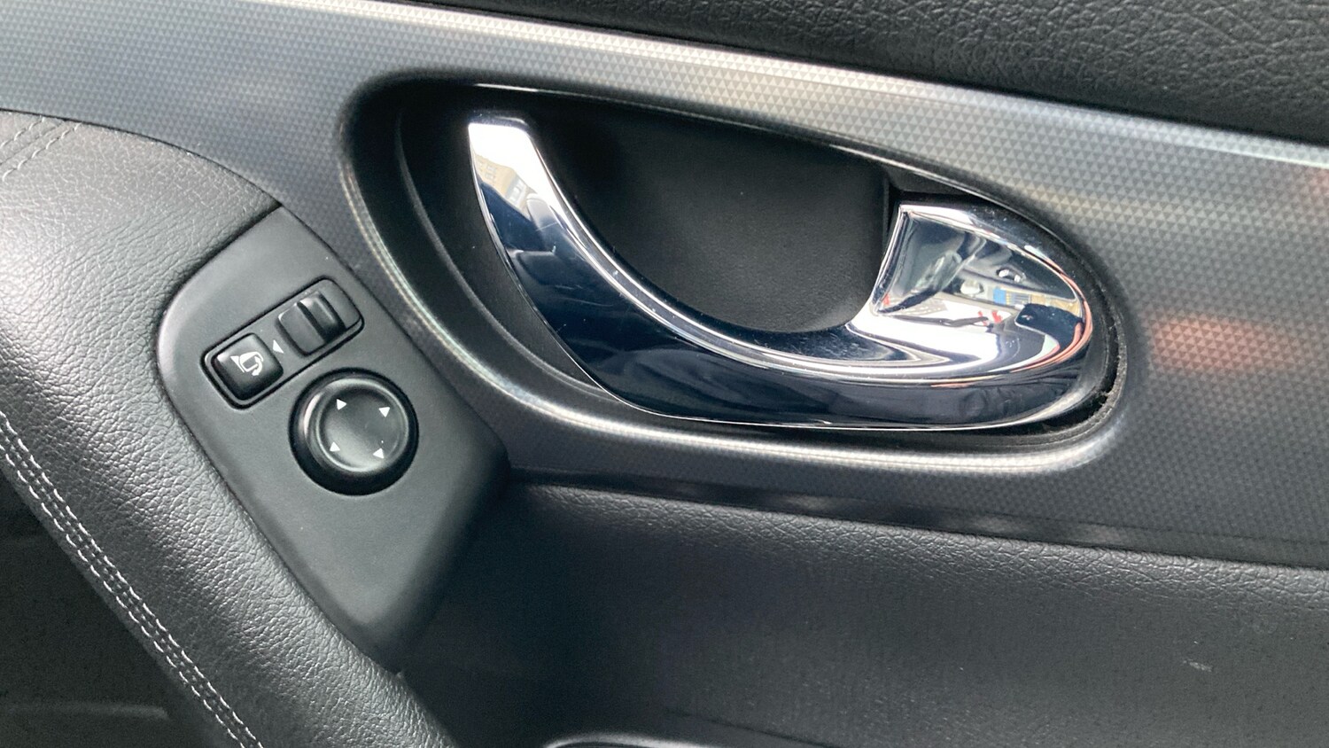 Used Nissan Qashqai 2017 for sale - 77578647: Photo 31