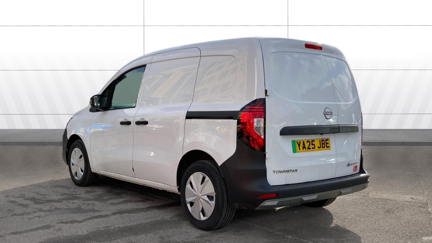 Used Nissan Other 2026 for sale - 77431082: Photo 2