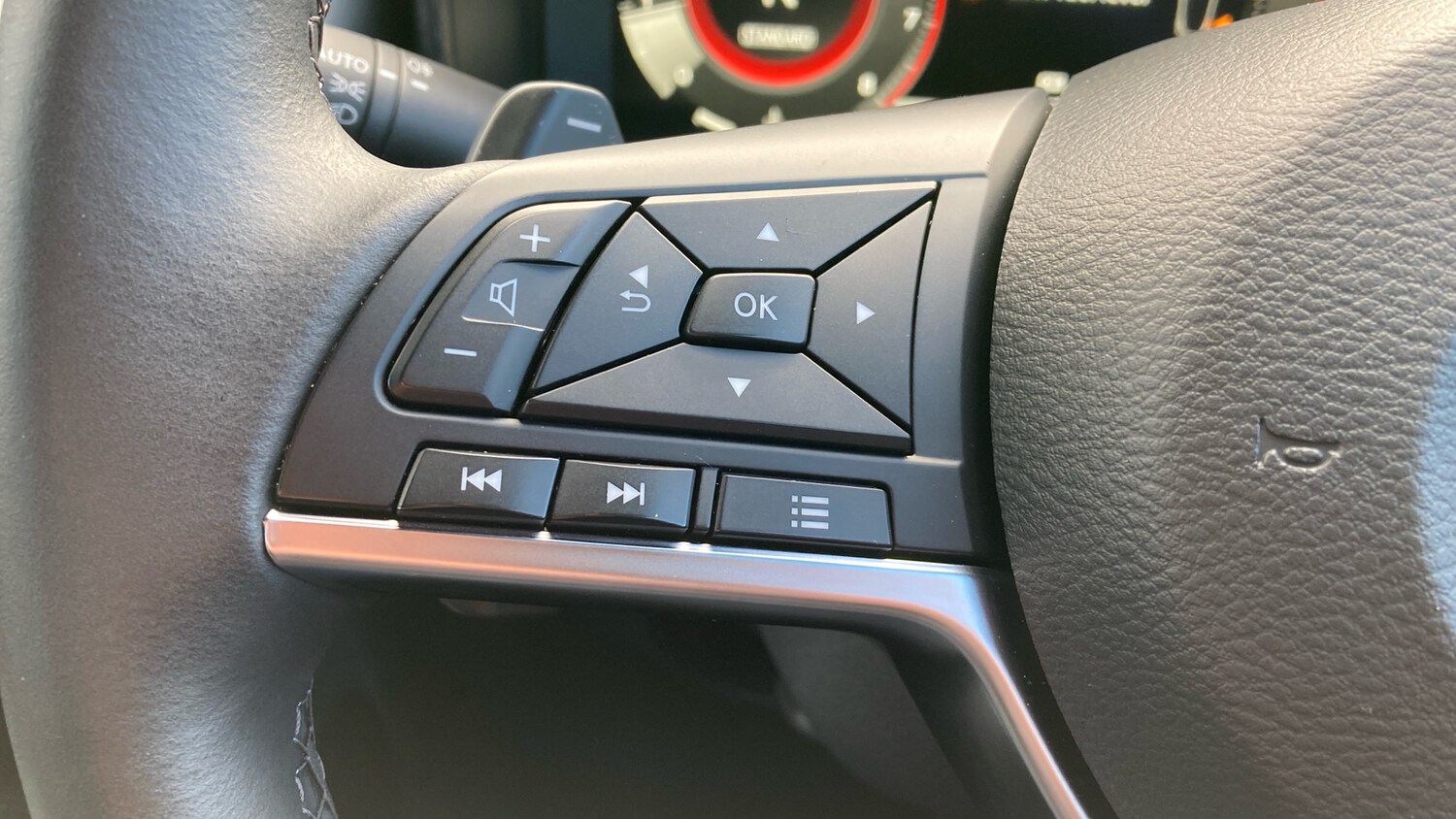 Used Nissan Juke 2024 for sale - 76193772: Photo 28