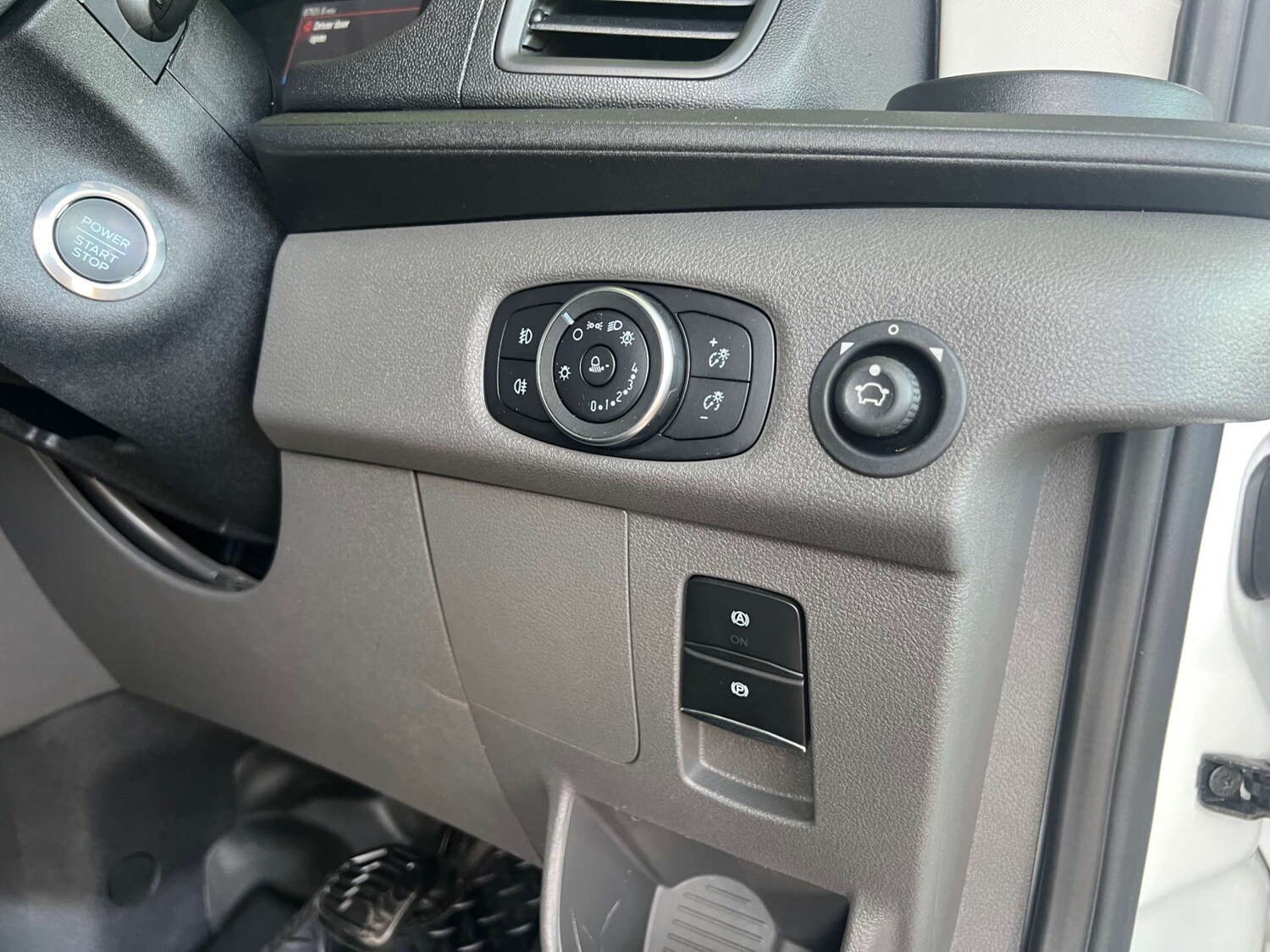 Vehicle 28