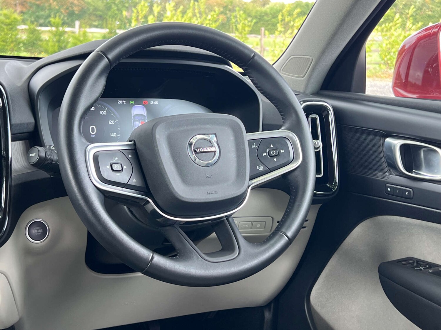 Used Volvo XC40 2020 for sale - 75933661: Photo 36