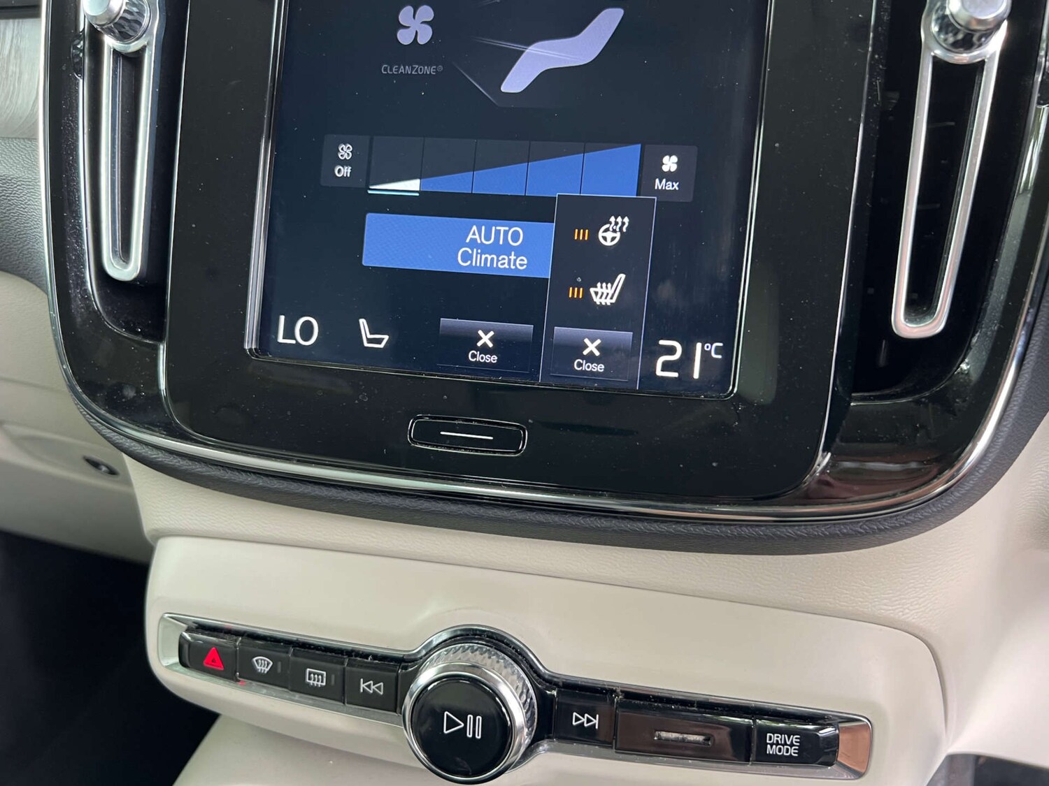 Used Volvo XC40 2020 for sale - 75933661: Photo 49