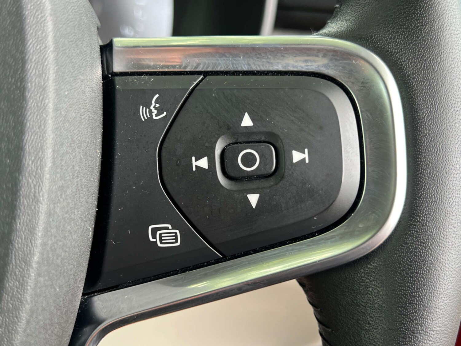 Used Volvo XC40 2020 for sale - 75933661: Photo 54