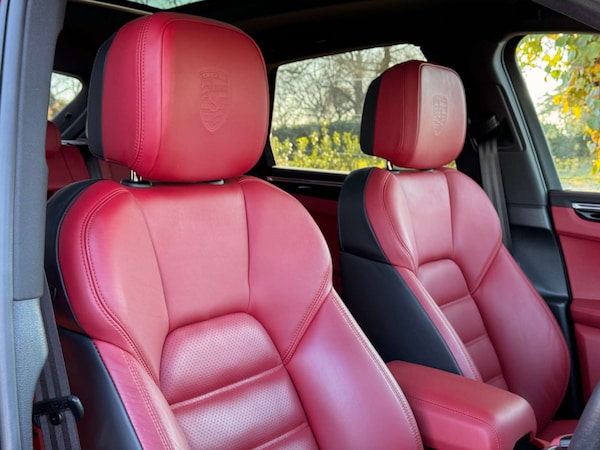 Used Porsche Macan 2021 for sale - 73900132: Photo 19