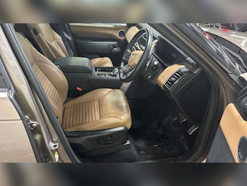 Used Land Rover Discovery 2023 for sale - 79394203: Photo