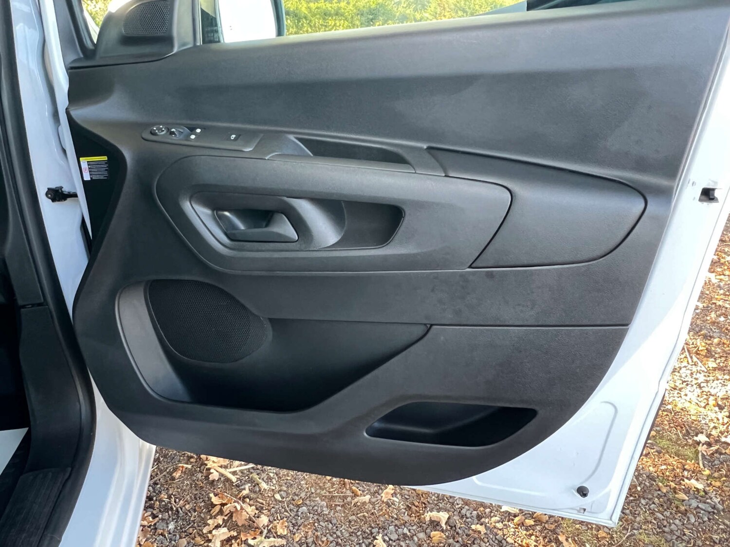 Used Peugeot Partner 2024 for sale - 76077945: Photo 29