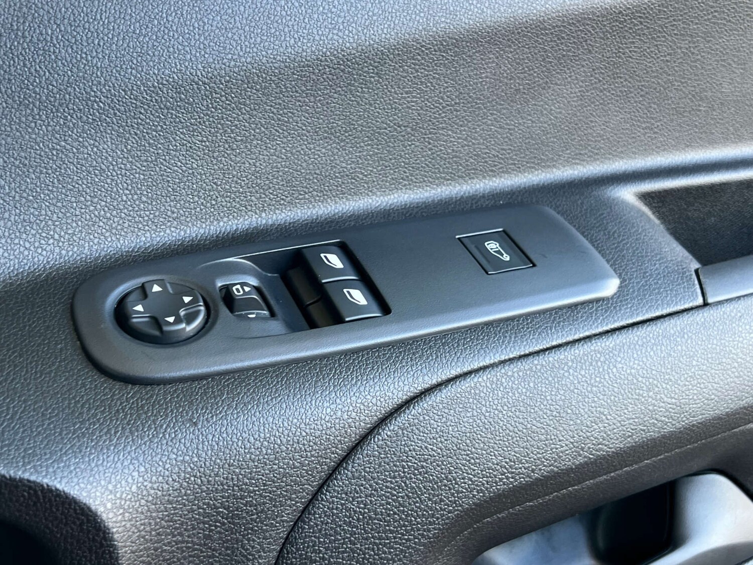 Used Peugeot Partner 2024 for sale - 76077945: Photo 49