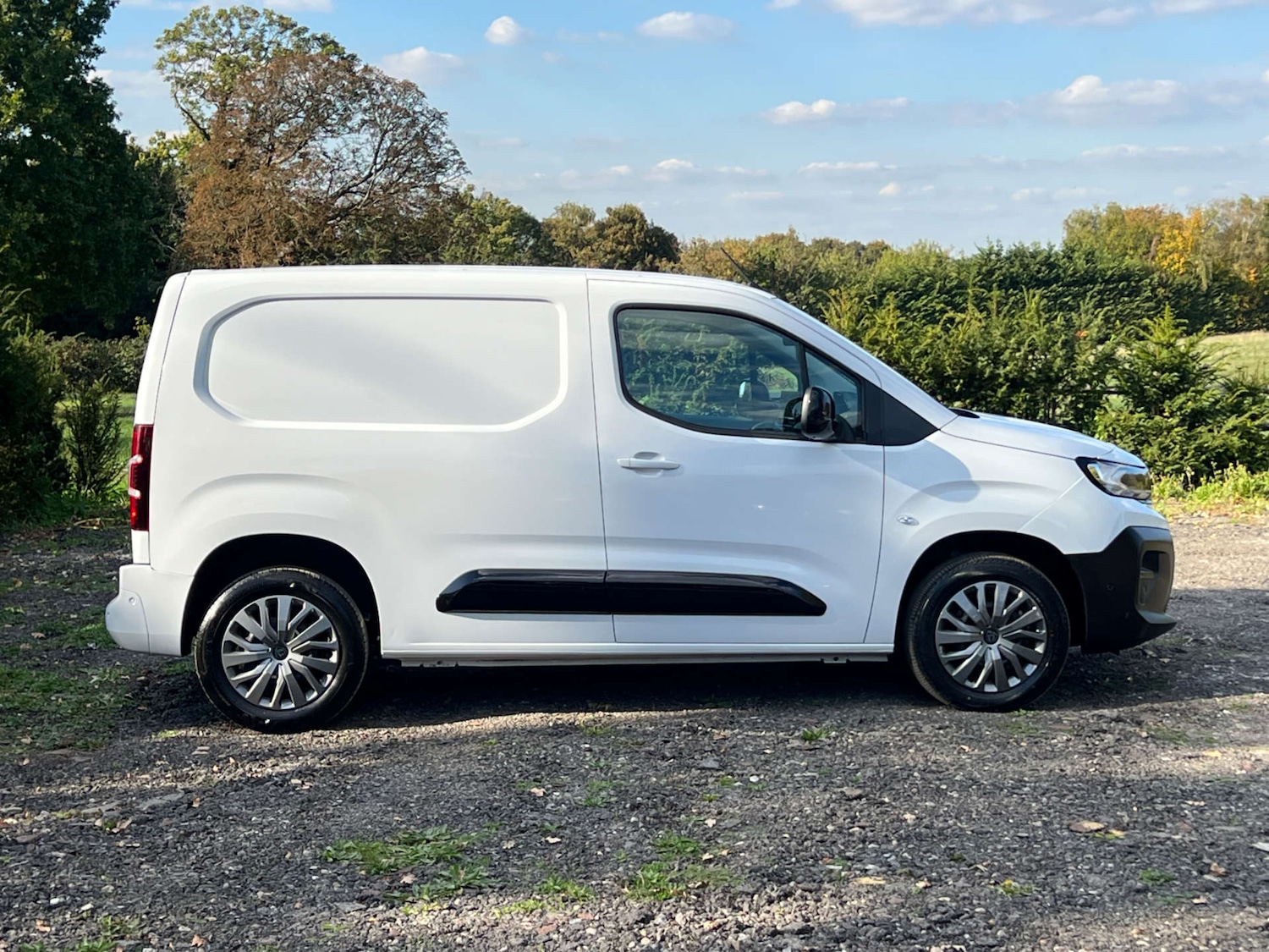 Used Peugeot Partner 2024 for sale - 76077945: Photo 5