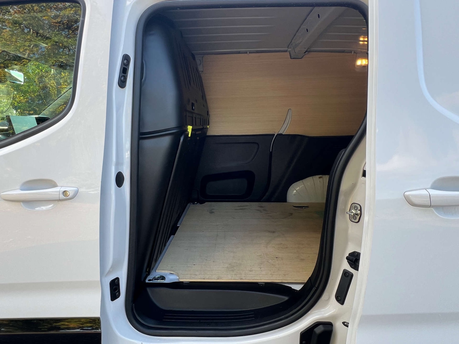 Used Peugeot Partner 2024 for sale - 76077945: Photo 8