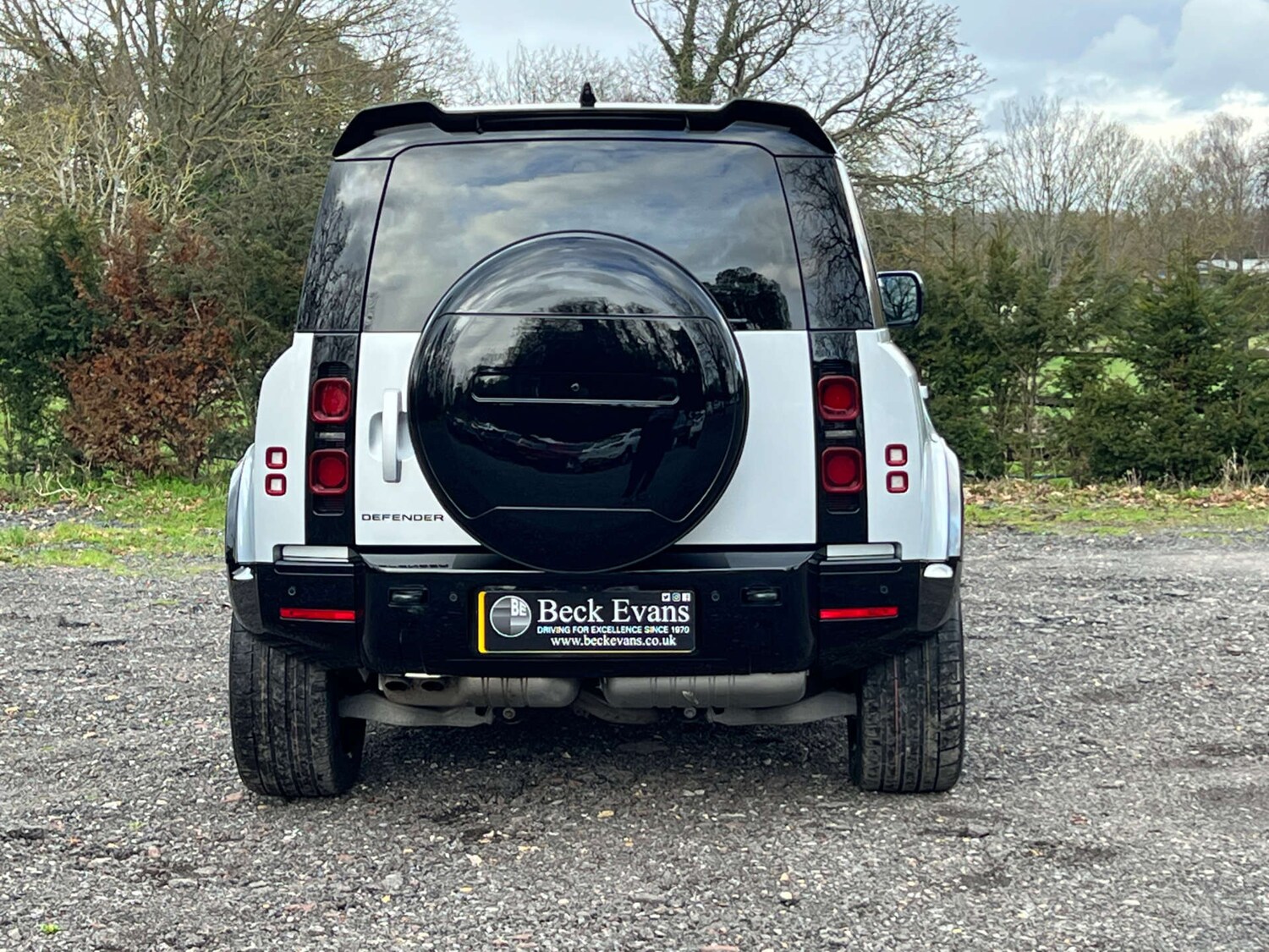 Used Land Rover Defender 2023 for sale - 77523109: Photo 16