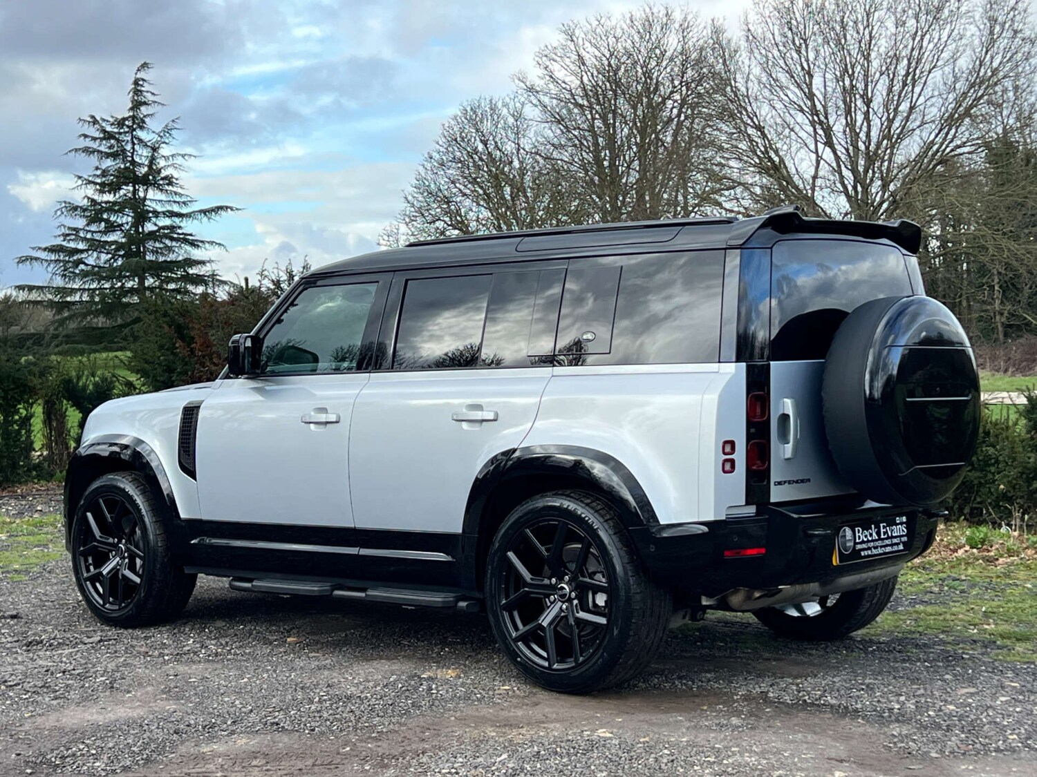 Used Land Rover Defender 2023 for sale - 77523109: Photo 38