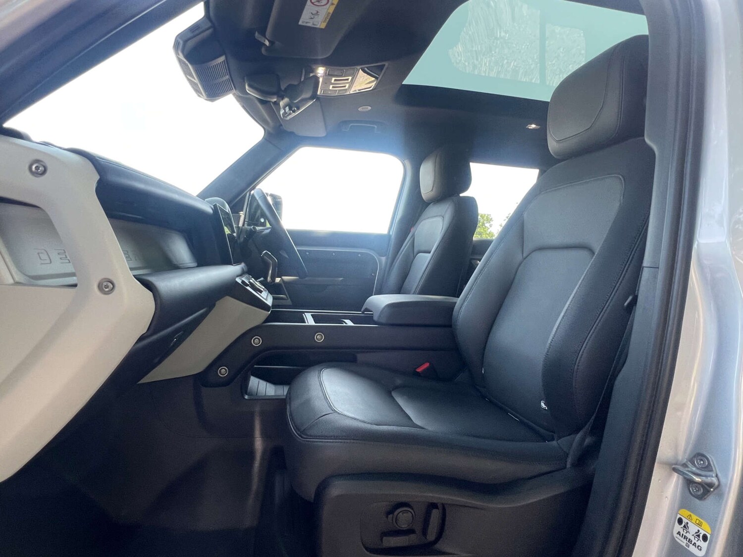 Used Land Rover Defender 2023 for sale - 77523109: Photo 48