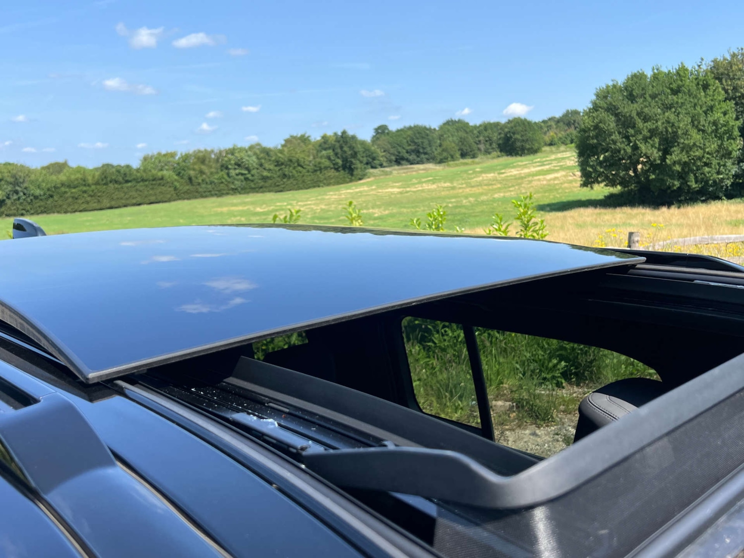 Used Land Rover Defender 2023 for sale - 77523109: Photo 7