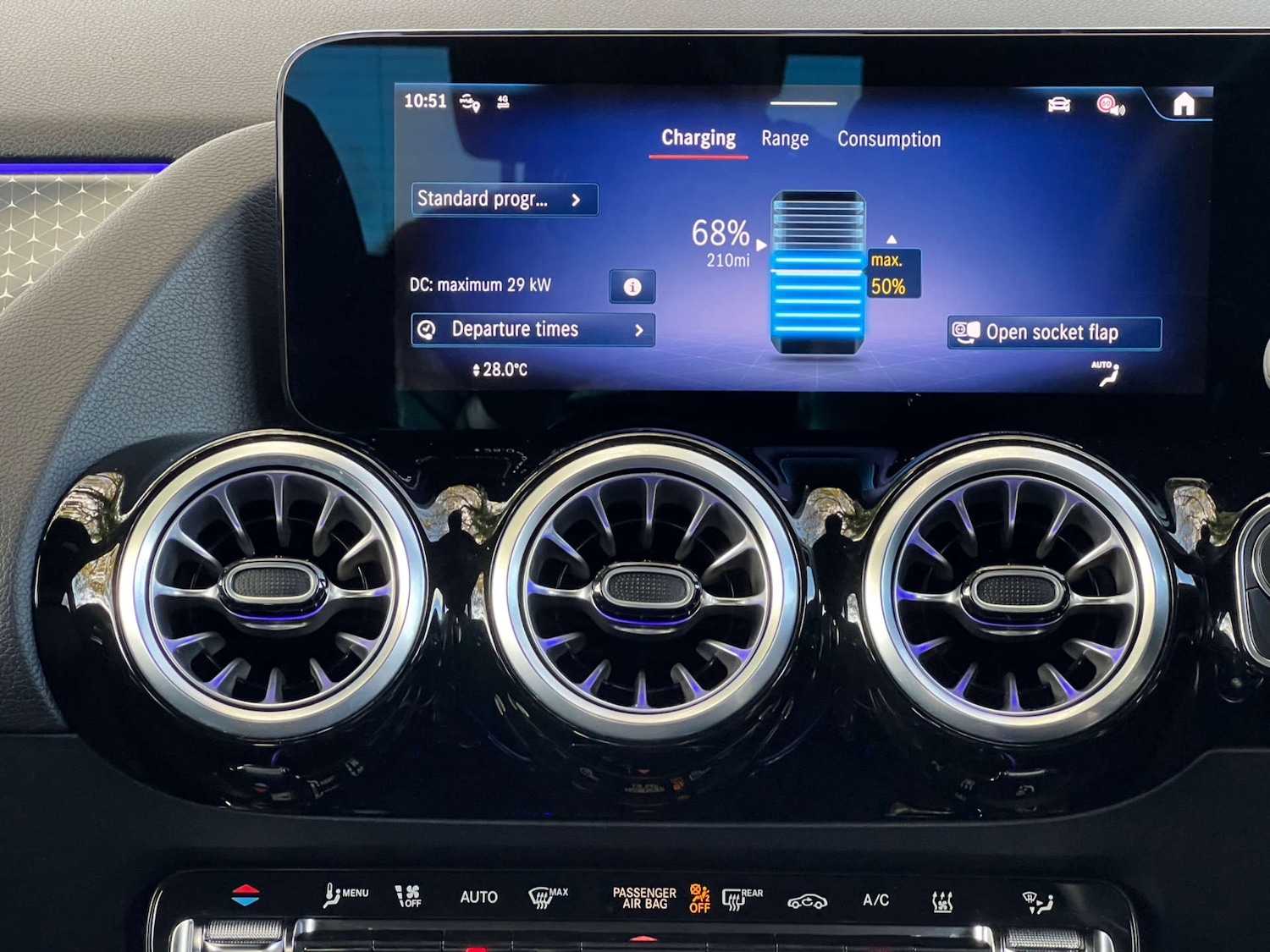 Used Mercedes-Benz EQA 2025 for sale - 76354268: Photo 51