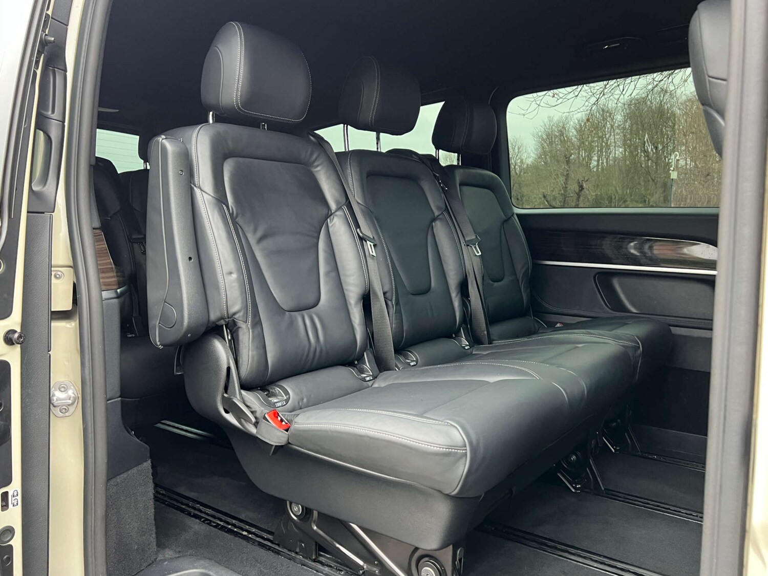 Used Mercedes-Benz V-Class 2021 for sale - 77045737: Photo 28