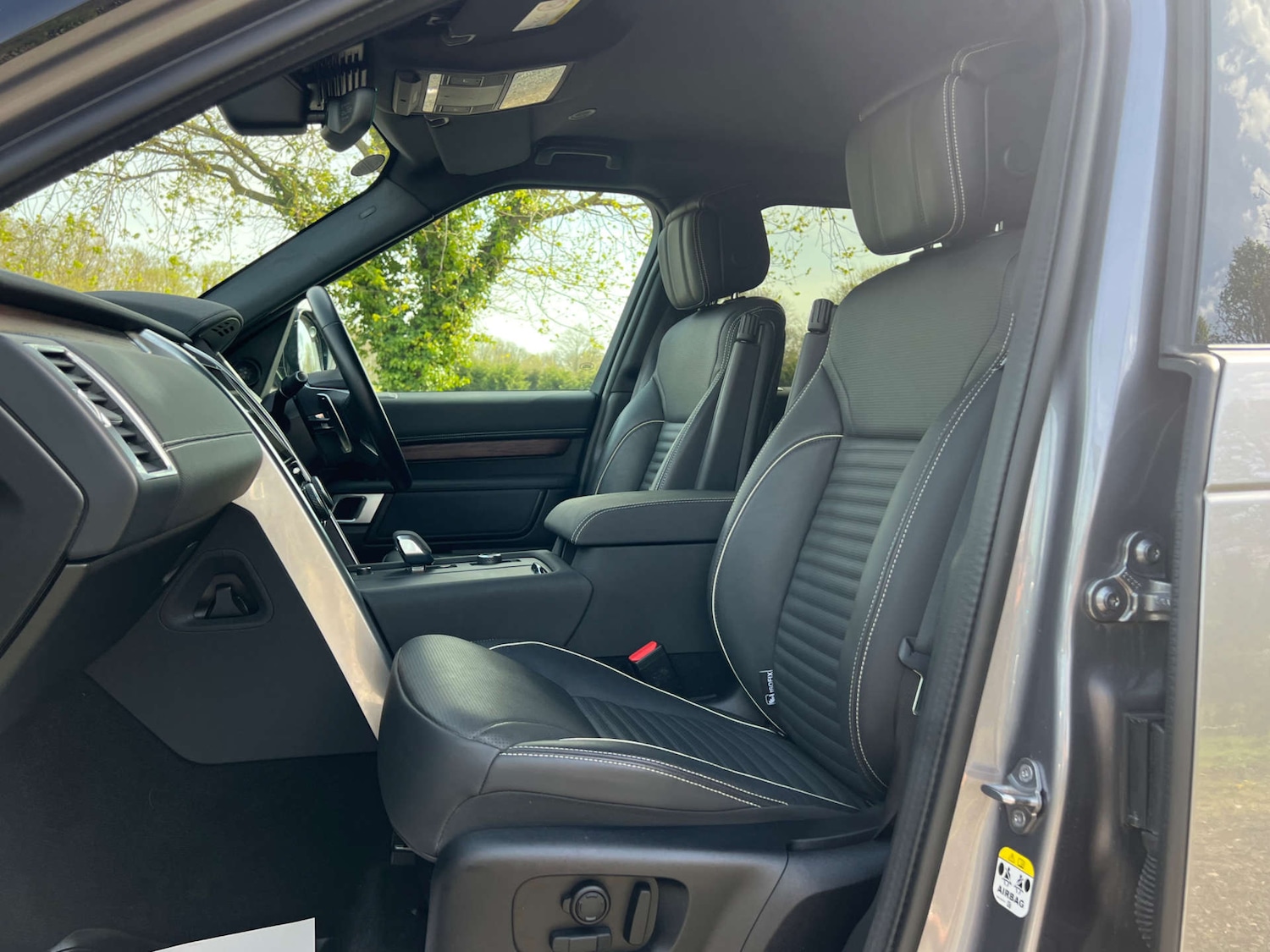 Used Land Rover Discovery 2023 for sale - 78196749: Photo 32