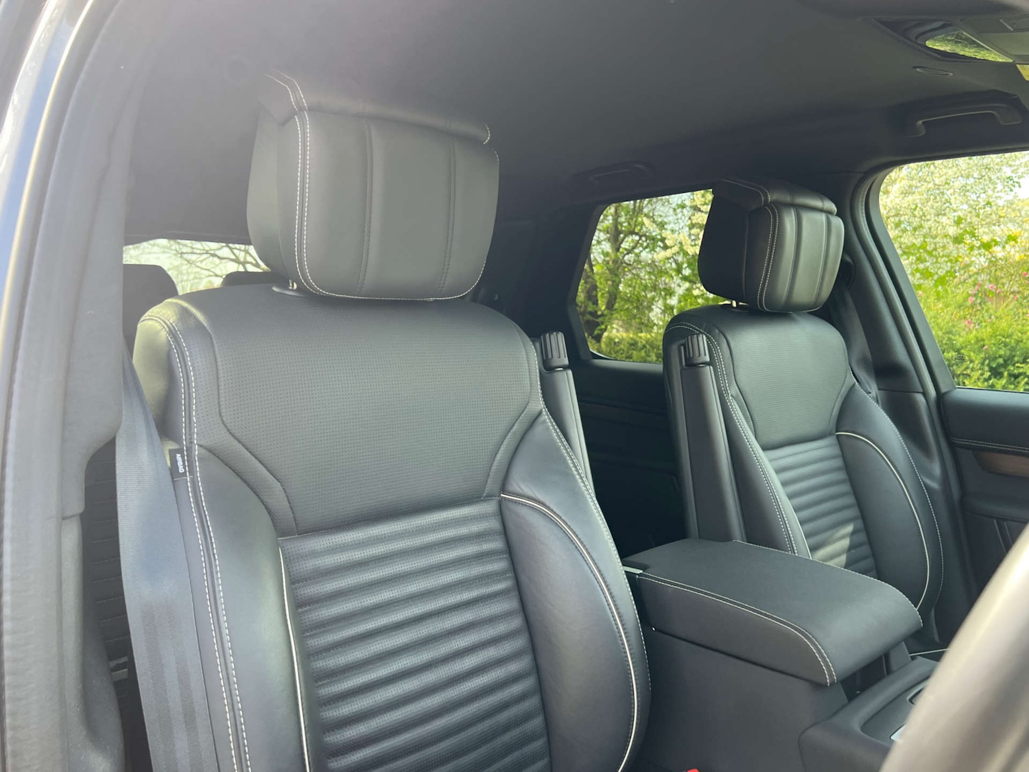 Used Land Rover Discovery 2023 for sale - 78196749: Photo 8