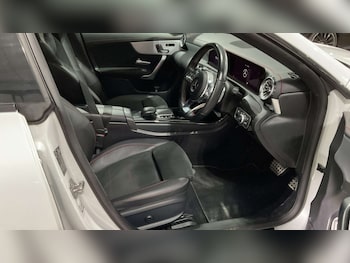 Used Mercedes-Benz CLA 2023 for sale - 77453617: Photo