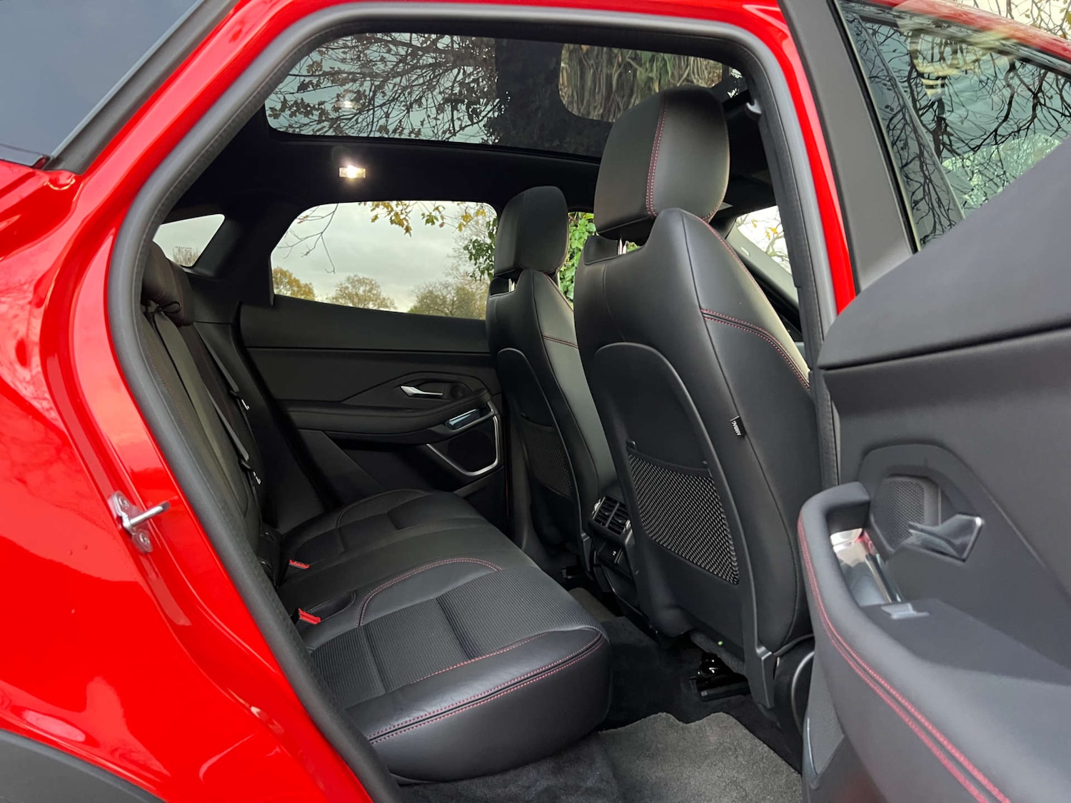 Used Jaguar E-Pace 2020 for sale - 76762536: Photo 25