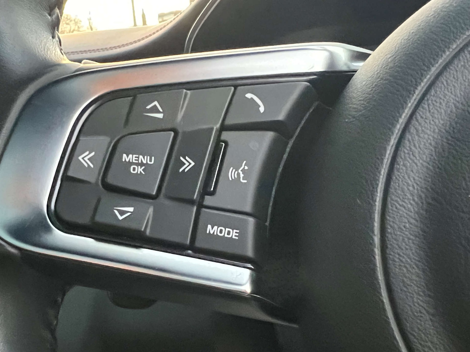 Used Jaguar E-Pace 2020 for sale - 76762536: Photo 33