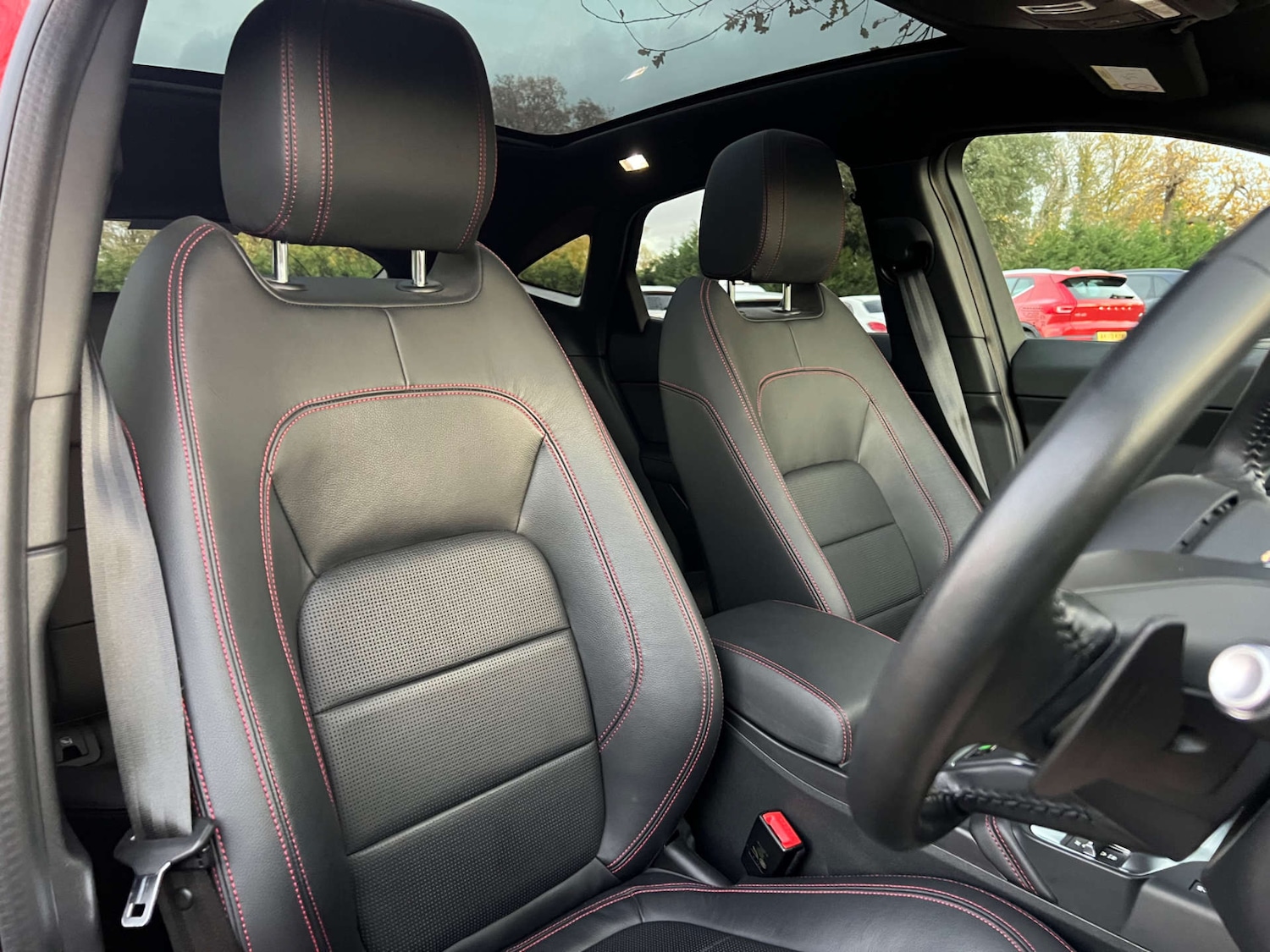 Used Jaguar E-Pace 2020 for sale - 76762536: Photo 8