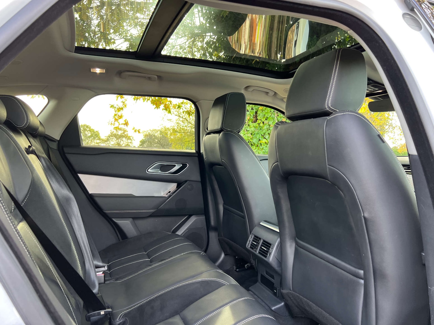 Used Land Rover Range Rover Velar 2023 for sale - 76391179: Photo 22